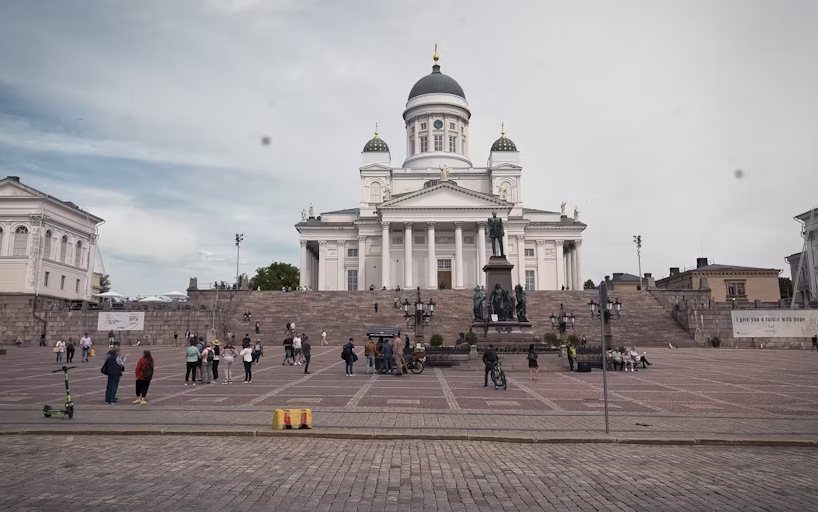Helsinki Hop on Hop off bus tour - Image 4